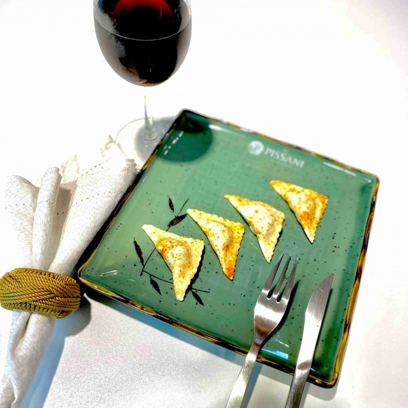 Data Especial Gorgonzola com Pera caram, Triangulo branco com paprica 500gr